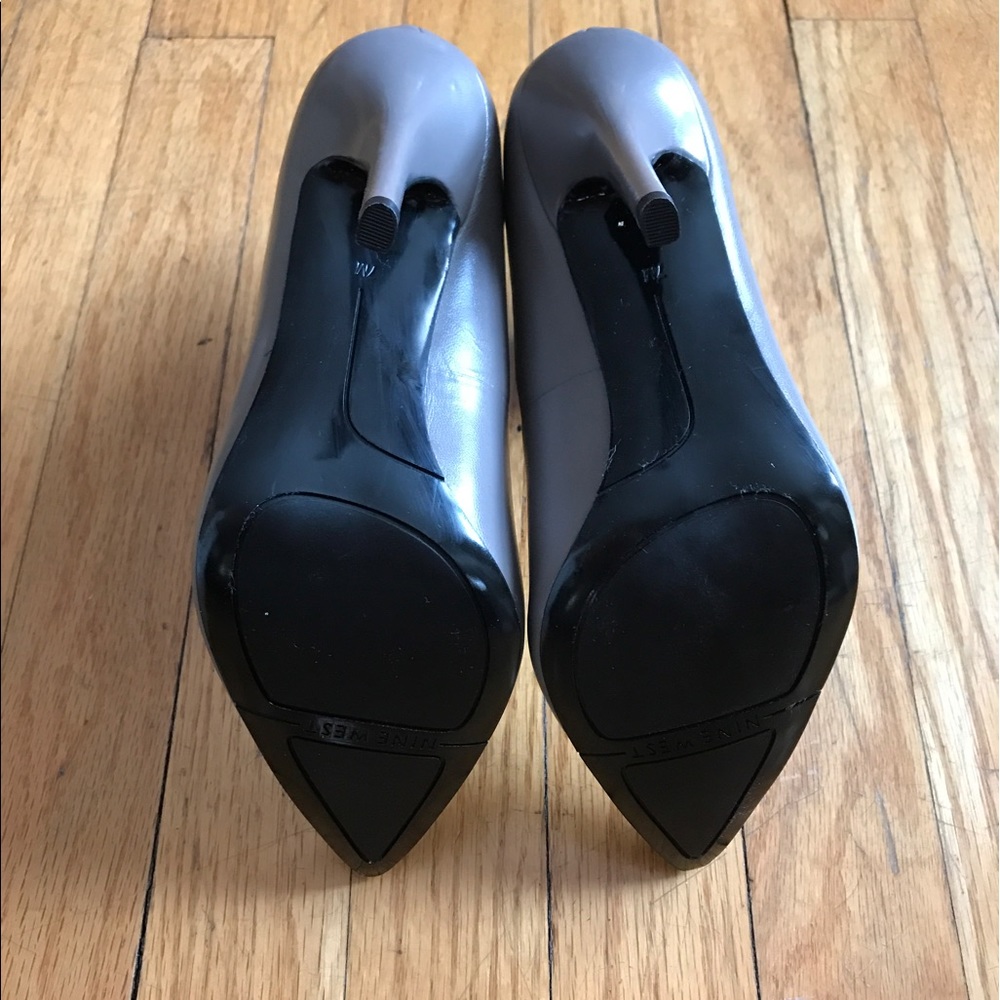 Grey pumps - Picture 4 of 4